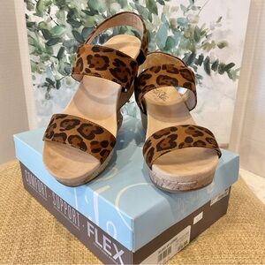 LifeStride Leopard Delaney Slide Sandals Size 9, NEW IN BOX